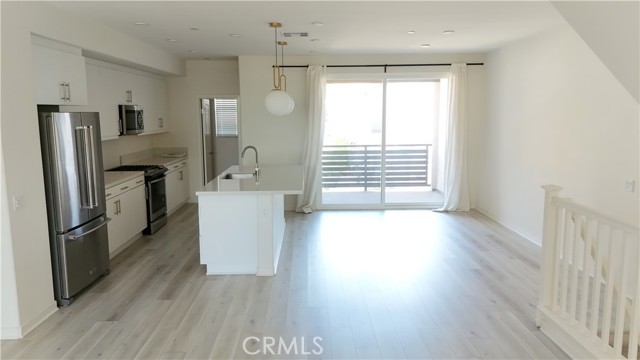 9424 Shade Place, Rancho Cucamonga CA: https://media.crmls.org/medias/258b31e1-9880-459a-989c-16e26200dab1.jpg