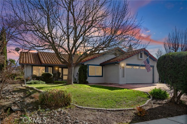 Detail Gallery Image 4 of 42 For 904 Spyglass Ct, Paso Robles,  CA 93446 - 3 Beds | 2 Baths