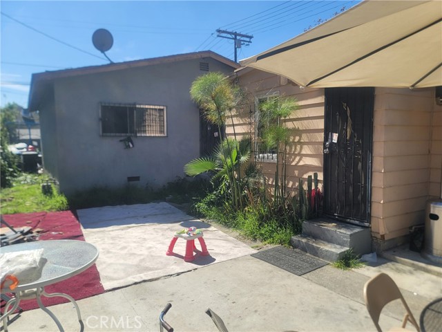 Detail Gallery Image 5 of 9 For 632 E 45th, Los Angeles,  CA 90011 - 7 Beds | 3 Baths