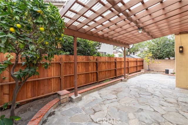 Detail Gallery Image 27 of 37 For 1888 Plaza Del Amo, Torrance,  CA 90501 - 4 Beds | 2/1 Baths