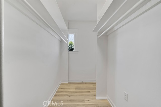 Detail Gallery Image 25 of 40 For 337 N Beachwood, Los Angeles,  CA 90004 - 3 Beds | 2 Baths