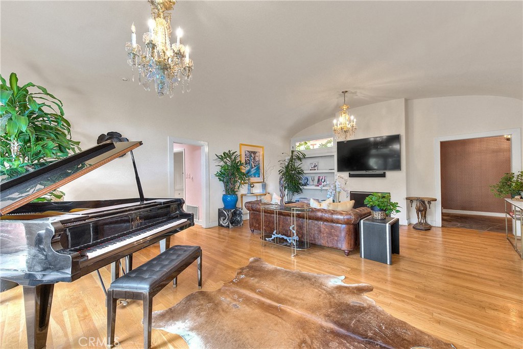 Thumbnail 16