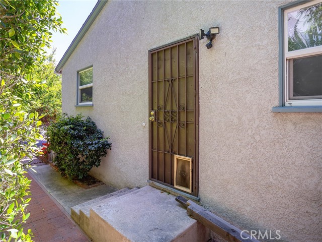 Detail Gallery Image 42 of 54 For 901 Irving Dr, Burbank,  CA 91504 - 3 Beds | 2 Baths