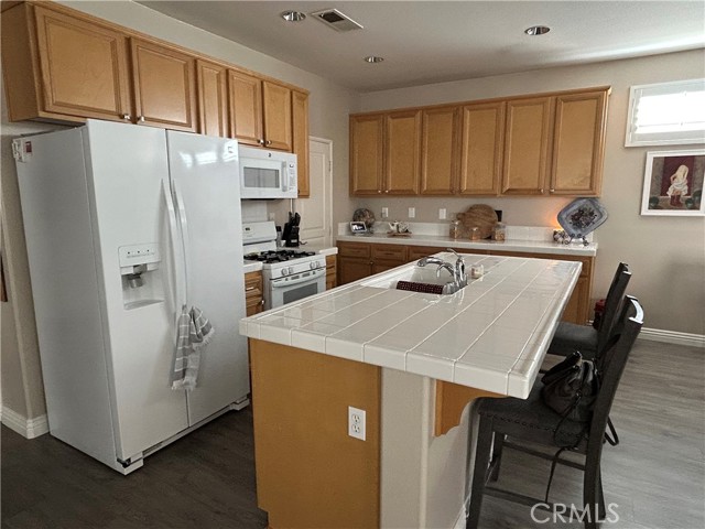 Detail Gallery Image 12 of 38 For 1564 Four Seasons, Beaumont,  CA 92223 - 2 Beds | 2 Baths