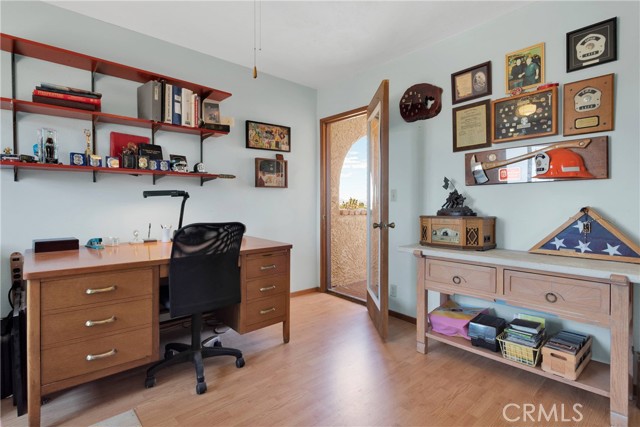 Detail Gallery Image 10 of 70 For 30881 Pawnee Rd, Lucerne Valley,  CA 92356 - 6 Beds | 4/1 Baths