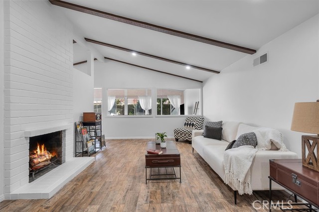 1702 E Dimondale Drive, Carson CA: https://media.crmls.org/medias/258de033-d77a-4f3c-a707-7ed0a54e5529.jpg