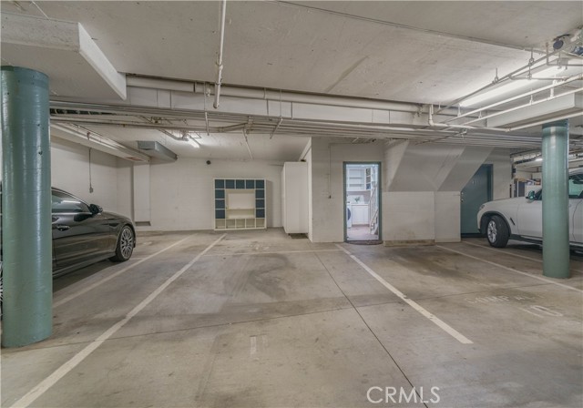 Detail Gallery Image 37 of 40 For 14100 Dickens St #4,  Sherman Oaks,  CA 91423 - 2 Beds | 2/1 Baths