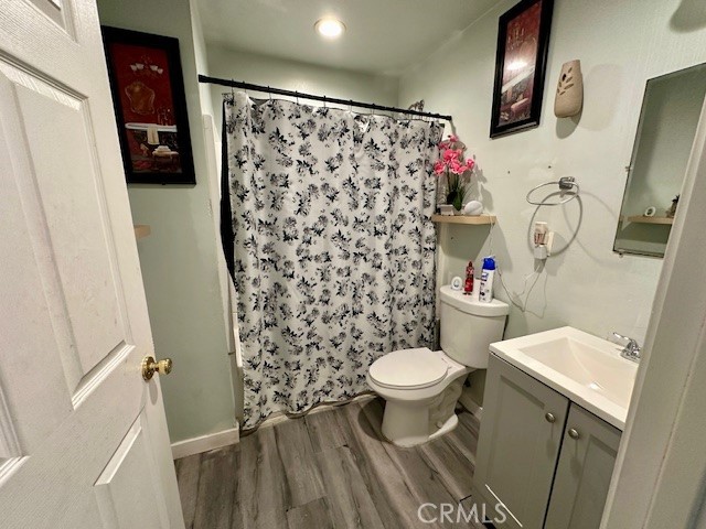 Detail Gallery Image 10 of 18 For 10621 Kalmia St, Los Angeles,  CA 90002 - 4 Beds | 2 Baths