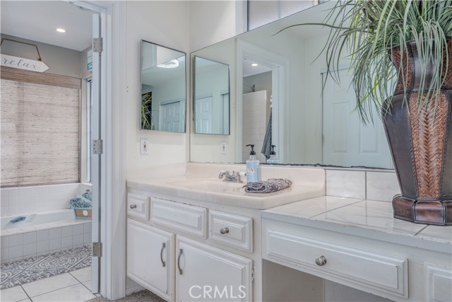 Detail Gallery Image 21 of 43 For 18250 Devonwood Cir, Fountain Valley,  CA 92708 - 3 Beds | 2 Baths