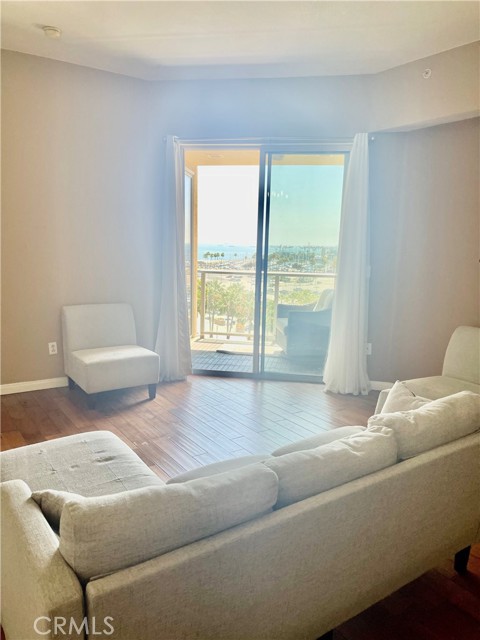 388 E Ocean Boulevard, Long Beach CA: https://media.crmls.org/medias/258e9d7e-fd94-4020-9b37-da263f517200.jpg