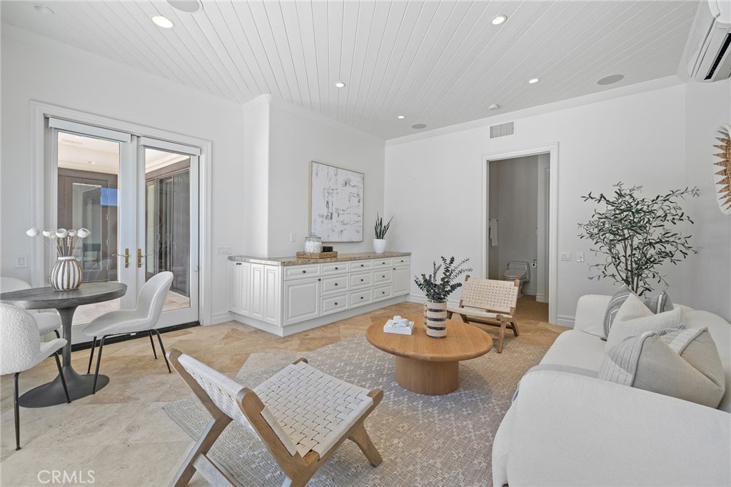 258f7daa 98f3 44a7 89bf D1208f3fc748