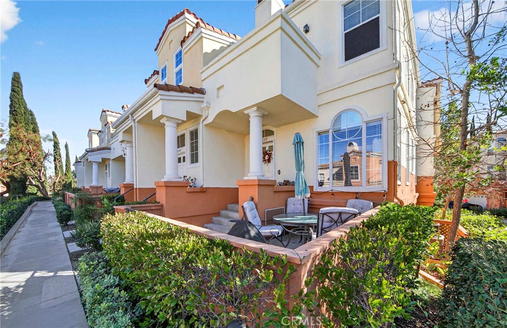 1099 S San Marino