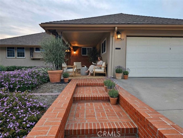 Detail Gallery Image 2 of 22 For 797 La Grange, Newbury Park,  CA 91320 - 3 Beds | 2 Baths