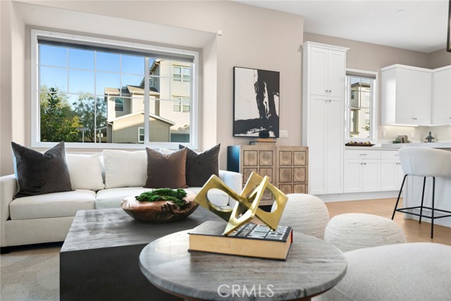 Detail Gallery Image 5 of 37 For 126 Scale, Irvine,  CA 92618 - 4 Beds | 4 Baths