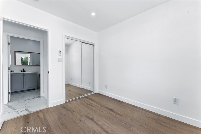 22723 Leonora Drive, Woodland Hills CA: https://media.crmls.org/medias/2592404c-c803-4bf9-b188-dffdc5746fd0.jpg