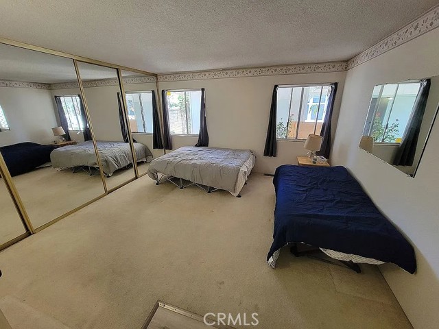 18 Tahquitz Court, Camarillo CA: https://media.crmls.org/medias/25927557-845c-423f-ac54-c5e4bc4afcb9.jpg