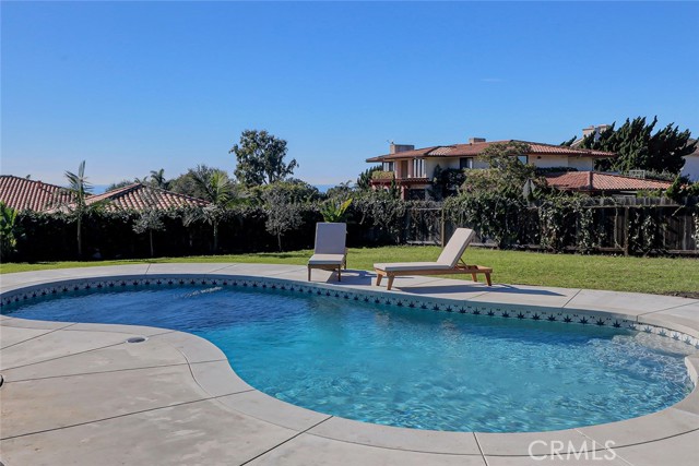 2901 Via Alvarado, Palos Verdes Estates, California 90274, 4 Bedrooms Bedrooms, ,3 BathroomsBathrooms,Residential,Sold,Via Alvarado,SB24083729