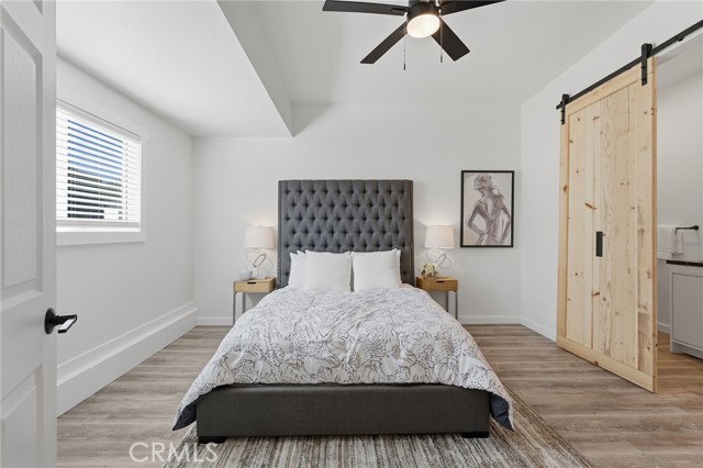 Detail Gallery Image 21 of 45 For 6020 Neddy Ave, Woodland Hills,  CA 91367 - 5 Beds | 3 Baths