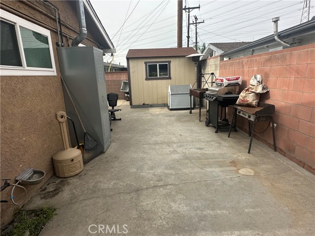 Detail Gallery Image 39 of 44 For 9943 Cedardale Dr, Santa Fe Springs,  CA 90670 - 6 Beds | 3 Baths