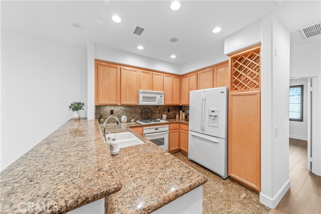 Detail Gallery Image 17 of 44 For 28456 Sassetta Way, Lake Forest,  CA 92679 - 2 Beds | 1 Baths