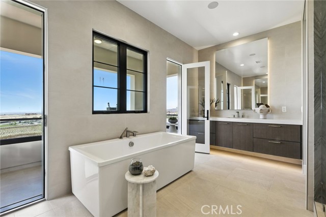 453 Promontory, Irvine CA: https://media.crmls.org/medias/2593efaf-0ce0-4971-9053-7f84b597db90.jpg