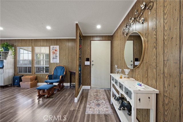 19817 Grand Avenue, Lake Elsinore CA: https://media.crmls.org/medias/2593fdf4-793a-4aa3-b04b-c0316ce6bc7a.jpg