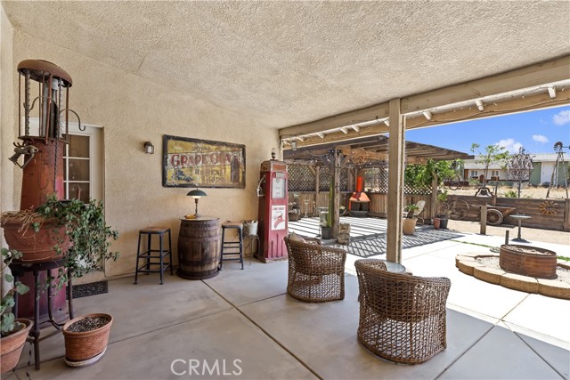 8328 Chateau Road, Phelan CA: https://media.crmls.org/medias/2594347c-180c-4ac8-b40a-f7509734c92f.jpg