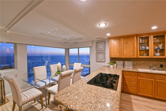 2595155c 9aa3 4002 91a6 F813fc248a47