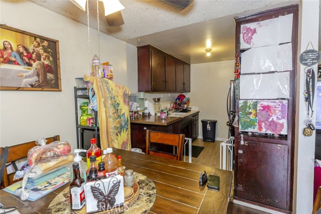 12401 Archwood Street, North Hollywood CA: https://media.crmls.org/medias/25957a24-a0eb-4872-a2f1-4d5ab7f5353f.jpg