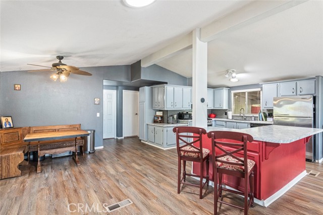 Detail Gallery Image 13 of 50 For 24799 Split Rail Rd, Wildomar,  CA 92595 - 2 Beds | 2 Baths