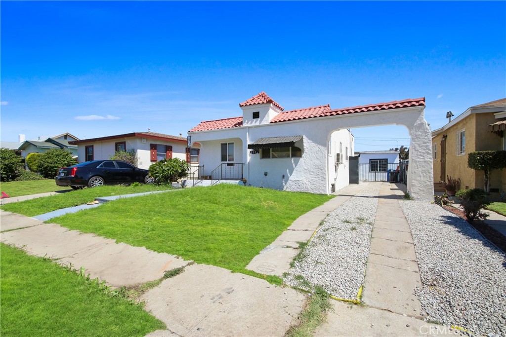 237 W 118th Place