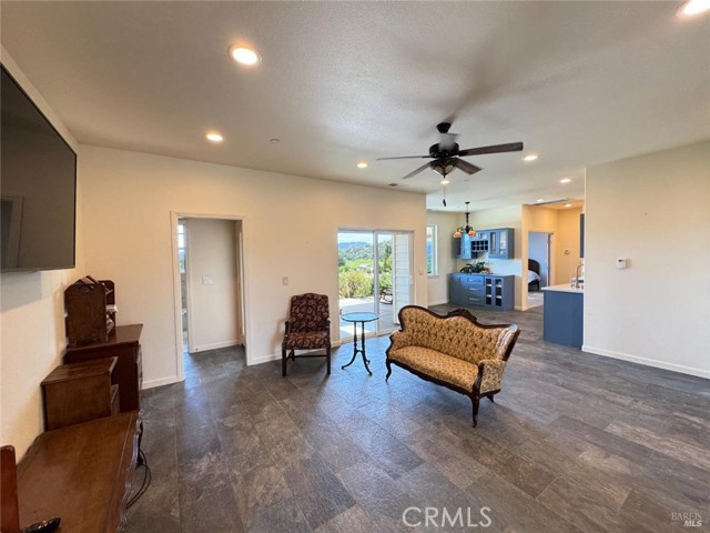 1910 Foothill Drive, Redwood Valley CA: https://media.crmls.org/medias/25967f17-100f-4fd1-b605-abc36a5b8076.jpg