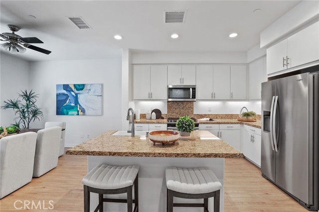 2523 Verna Drive, Corona CA: https://media.crmls.org/medias/25978f84-174e-4c18-bcea-bedcb1705877.jpg