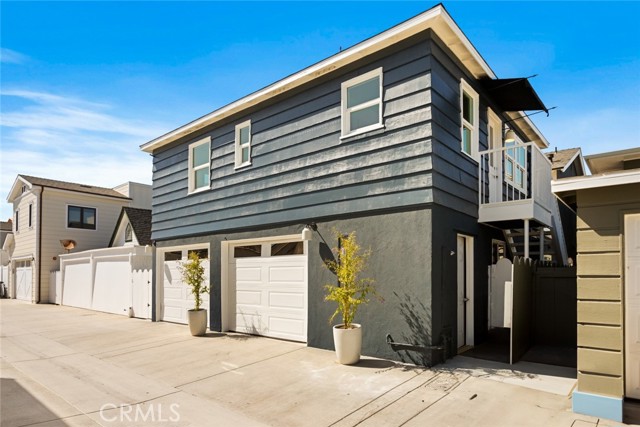 1585 Miramar Drive, Newport Beach CA: https://media.crmls.org/medias/25987110-53ec-4cb8-8521-67333c8f5ec8.jpg