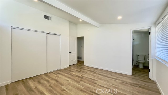 Detail Gallery Image 16 of 31 For 8742 Quakertown Ave, Northridge,  CA 91324 - 4 Beds | 2 Baths