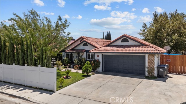 3052 E Avenue S4, Palmdale CA: https://media.crmls.org/medias/2598df00-8b21-45db-8c2d-cb7be3e3320c.jpg