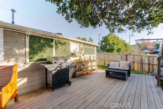 Detail Gallery Image 23 of 29 For 10434 Irma Ave, Tujunga,  CA 91042 - 2 Beds | 1 Baths