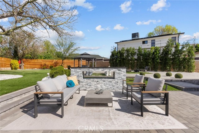 Detail Gallery Image 36 of 44 For 9549 Gladbeck, Northridge,  CA 91324 - 5 Beds | 2/1 Baths