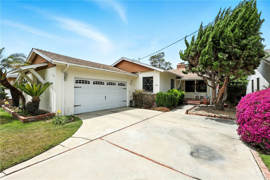 3743 W 170th Street