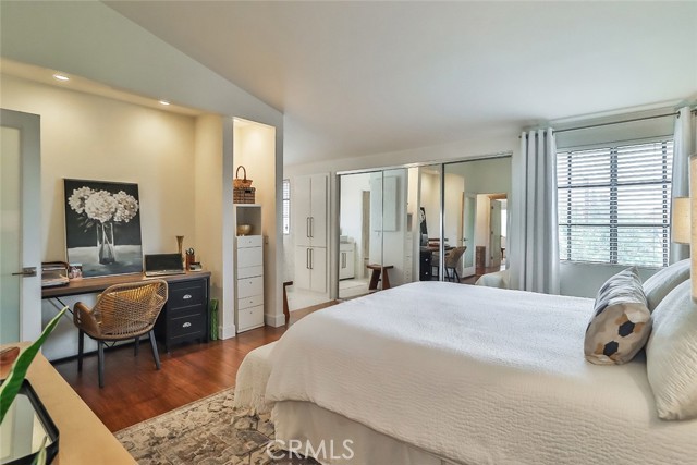 21025 Lemarsh Street, Chatsworth CA: https://media.crmls.org/medias/259aabdd-3549-49ff-943a-8c9c919ed91d.jpg