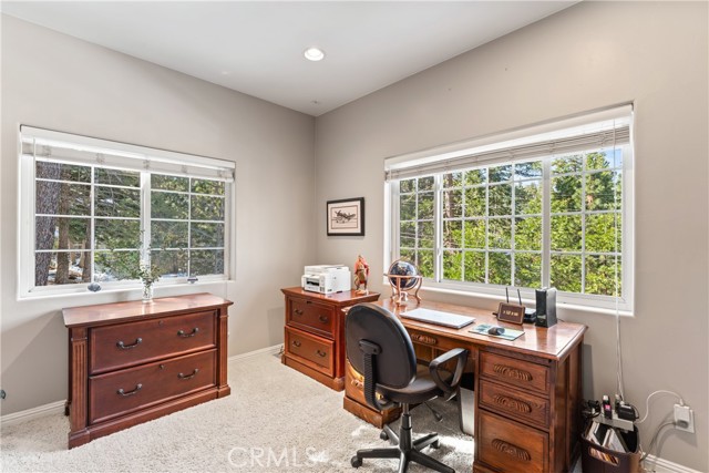 Detail Gallery Image 22 of 72 For 197 Massive Rd, Lake Arrowhead,  CA 92317 - 4 Beds | 3/1 Baths