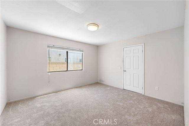 3046 W Avenue J4, Lancaster CA: https://media.crmls.org/medias/259acde0-8bf9-4910-9dc8-9af409b94398.jpg