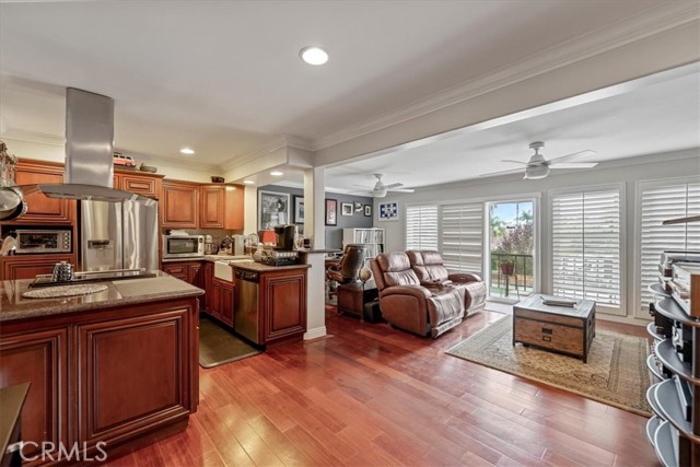 Detail Gallery Image 14 of 34 For 5301 E the Toledo #106,  Long Beach,  CA 90803 - 1 Beds | 1 Baths