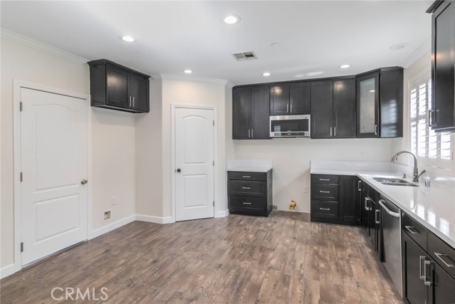 Detail Gallery Image 6 of 20 For 27708 Ferguson Drive, Castaic,  CA 91384 - 5 Beds | 3 Baths