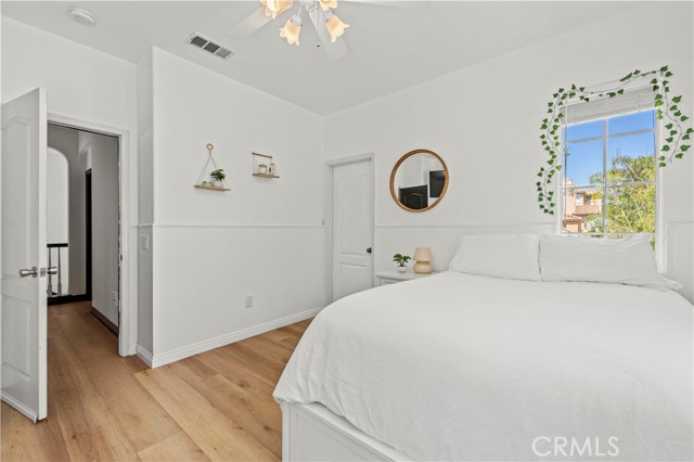26556 Beecher Lane, Stevenson Ranch CA: https://media.crmls.org/medias/259bd950-d458-4ad3-894d-d26df7d99da9.jpg