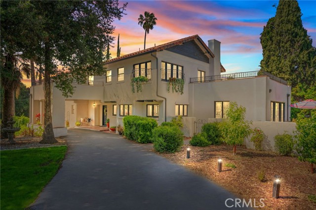 Detail Gallery Image 1 of 75 For 24 W Hilton Ave, Redlands,  CA 92373 - 5 Beds | 4 Baths