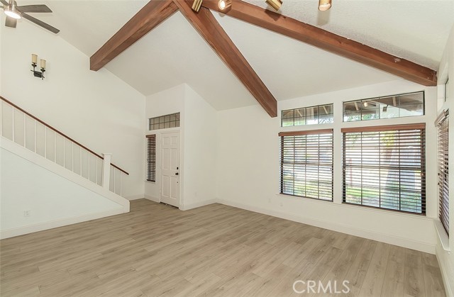 712 E Magill Avenue, Fresno CA: https://media.crmls.org/medias/259c9196-9124-4f80-a893-c548dab25a5a.jpg