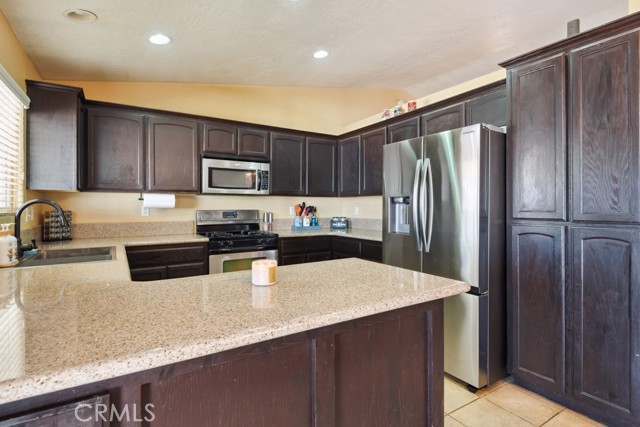 Detail Gallery Image 16 of 37 For 8865 7th St, Phelan,  CA 92392 - 3 Beds | 2 Baths