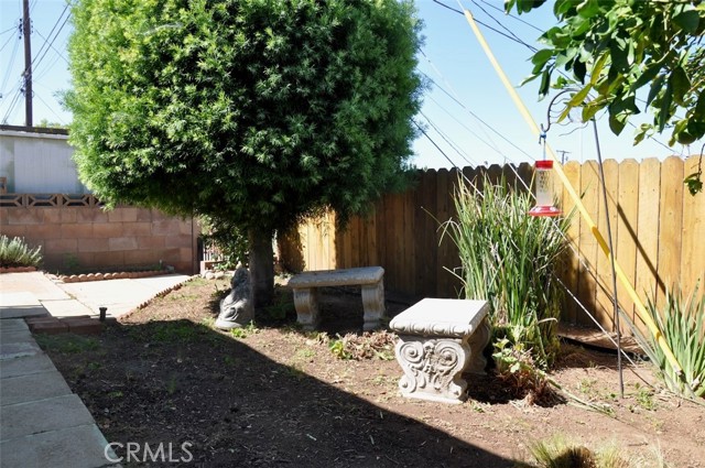 11610 Dodd Street, Yucaipa CA: https://media.crmls.org/medias/259deeb2-5204-4272-92f1-725289a6c959.jpg