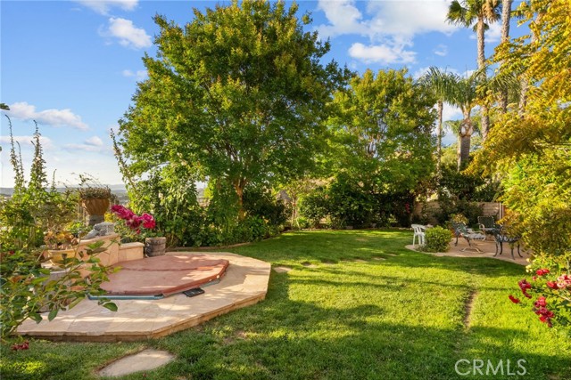 22440 Skylake Place, Saugus CA: https://media.crmls.org/medias/259e019f-8642-459b-94a9-30d289921b5a.jpg
